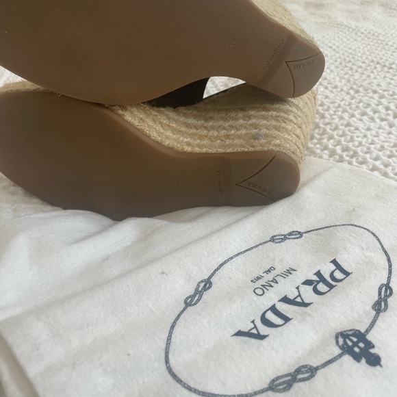 Prada Maryjane. Worn 3 times. Vintage. - Picture 2 of 11